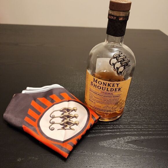MONKEY SHOULDER Square Scarf Pocket Square - Picture 5 of 6